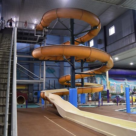 Metropolis Resort - Eau Claire Ngoại thất bức ảnh