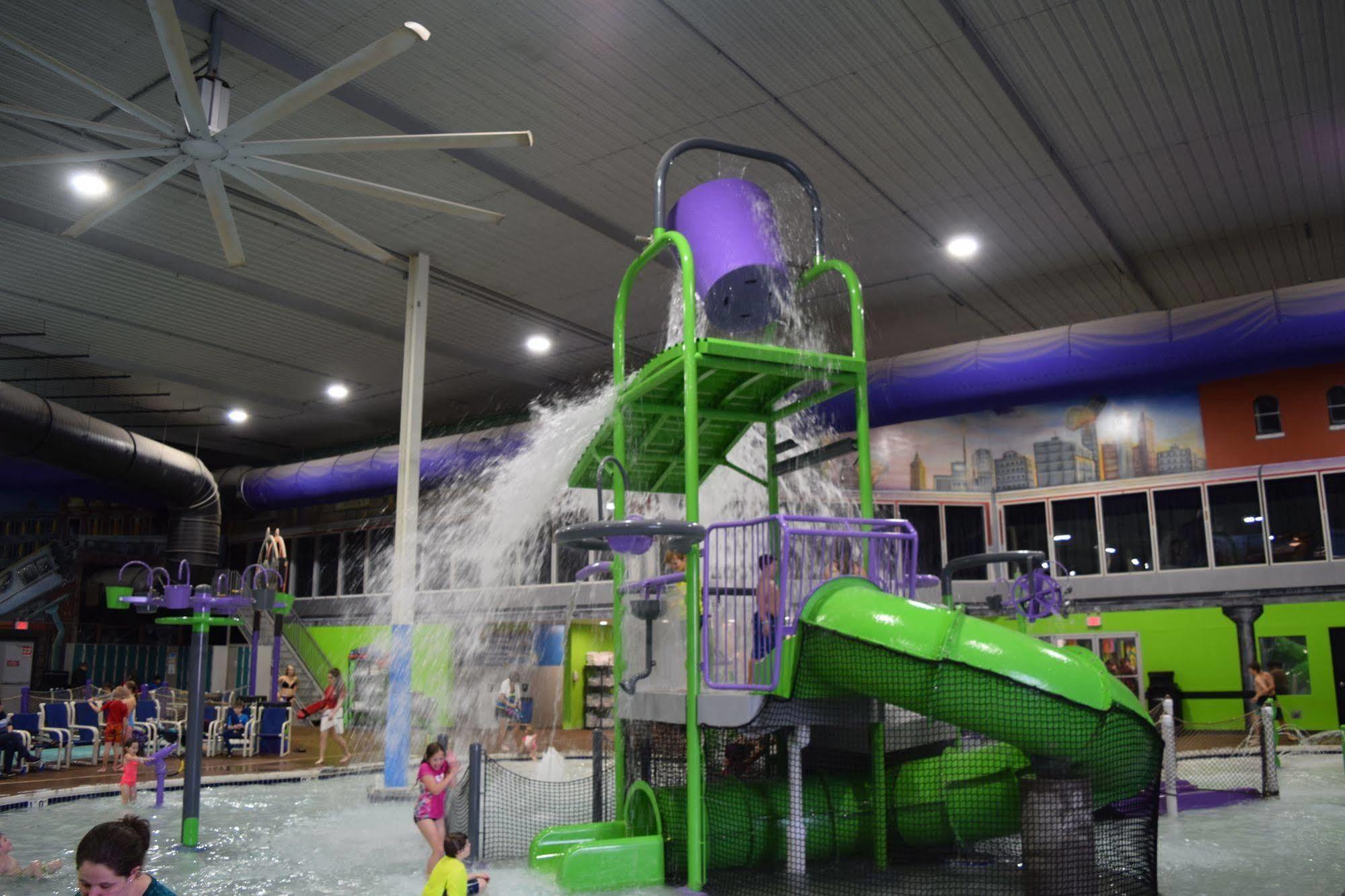 Metropolis Resort - Eau Claire Ngoại thất bức ảnh