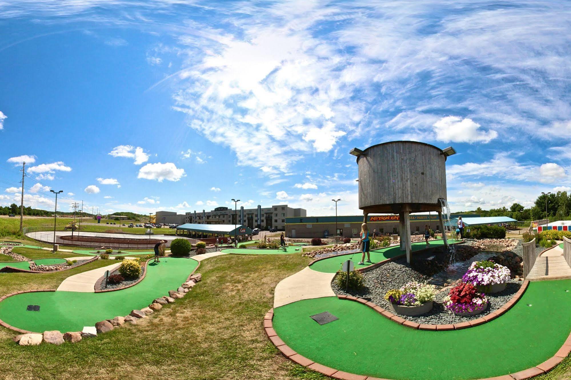 Metropolis Resort - Eau Claire Ngoại thất bức ảnh
